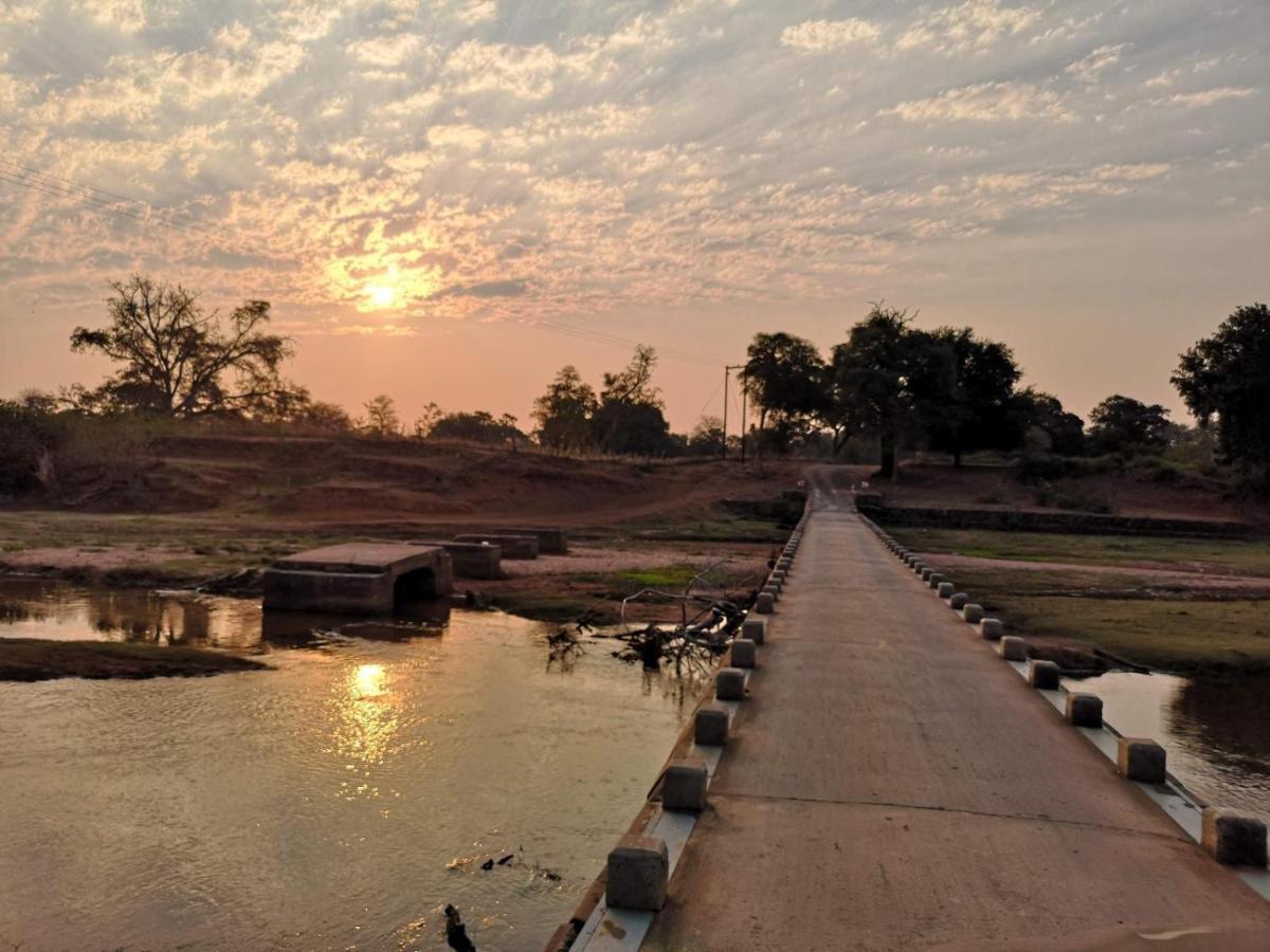 Nthakeni Bush & River Camp Pafuri Gate Exterior photo
