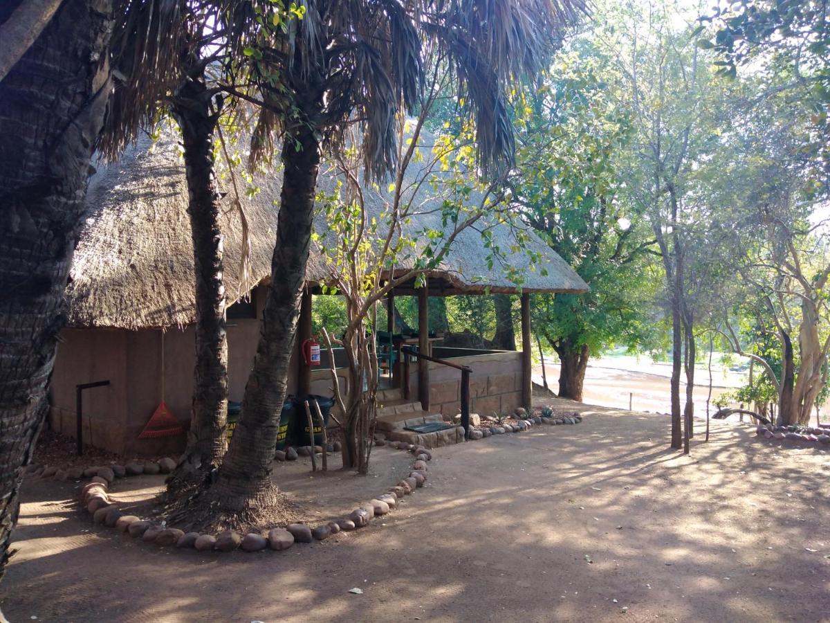 Nthakeni Bush & River Camp Pafuri Gate Exterior photo
