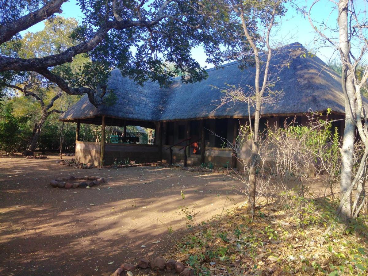 Nthakeni Bush & River Camp Pafuri Gate Exterior photo