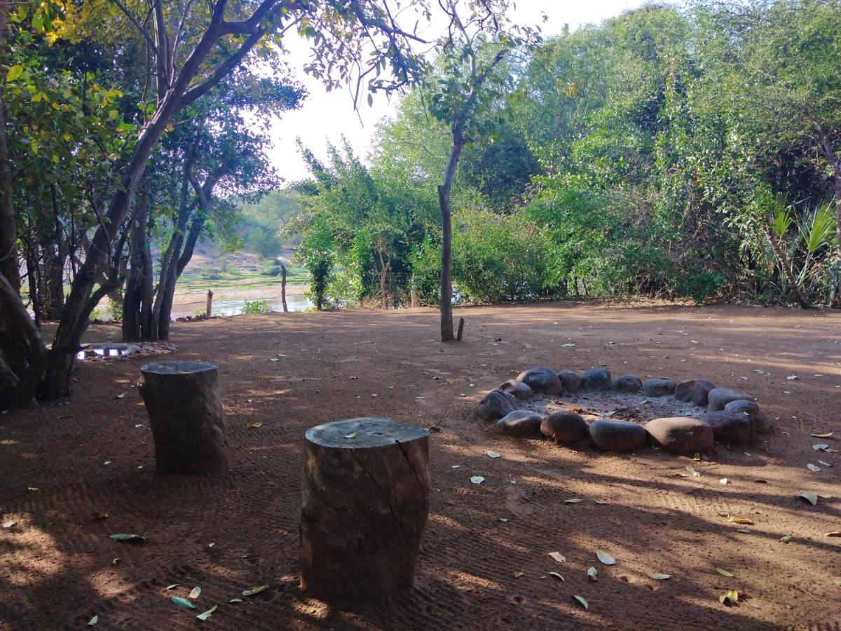 Nthakeni Bush & River Camp Pafuri Gate Exterior photo