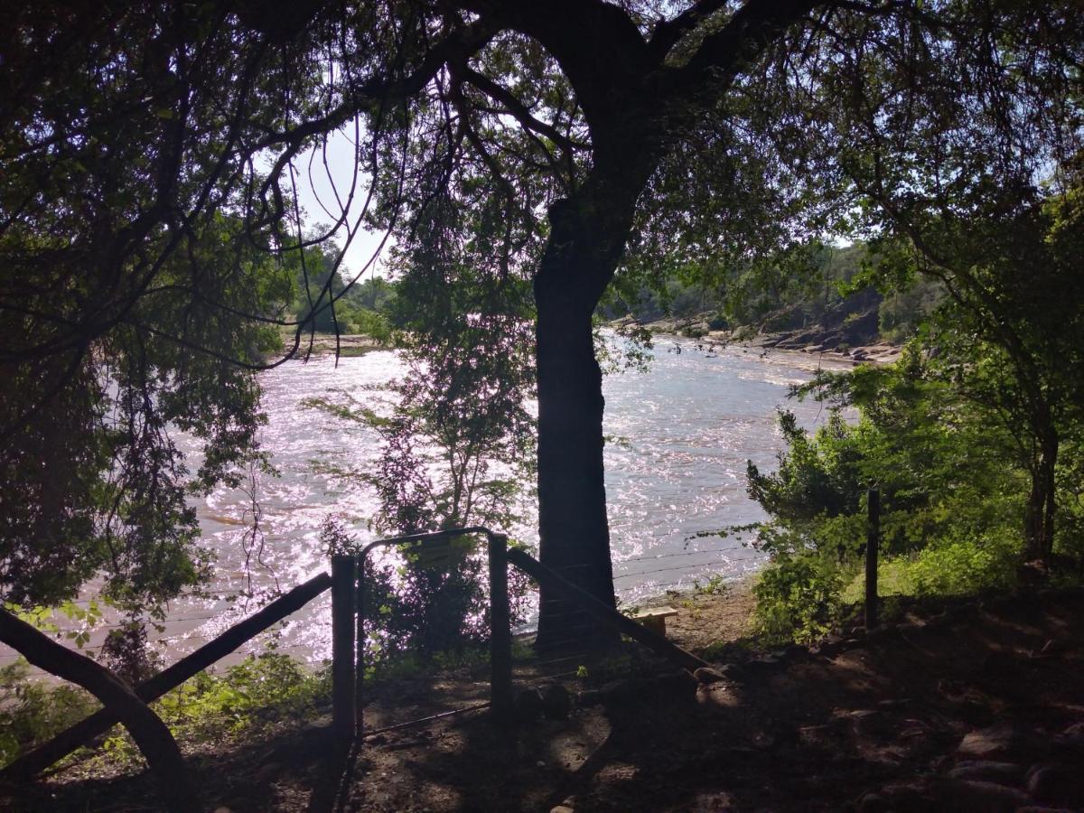 Nthakeni Bush & River Camp Pafuri Gate Exterior photo